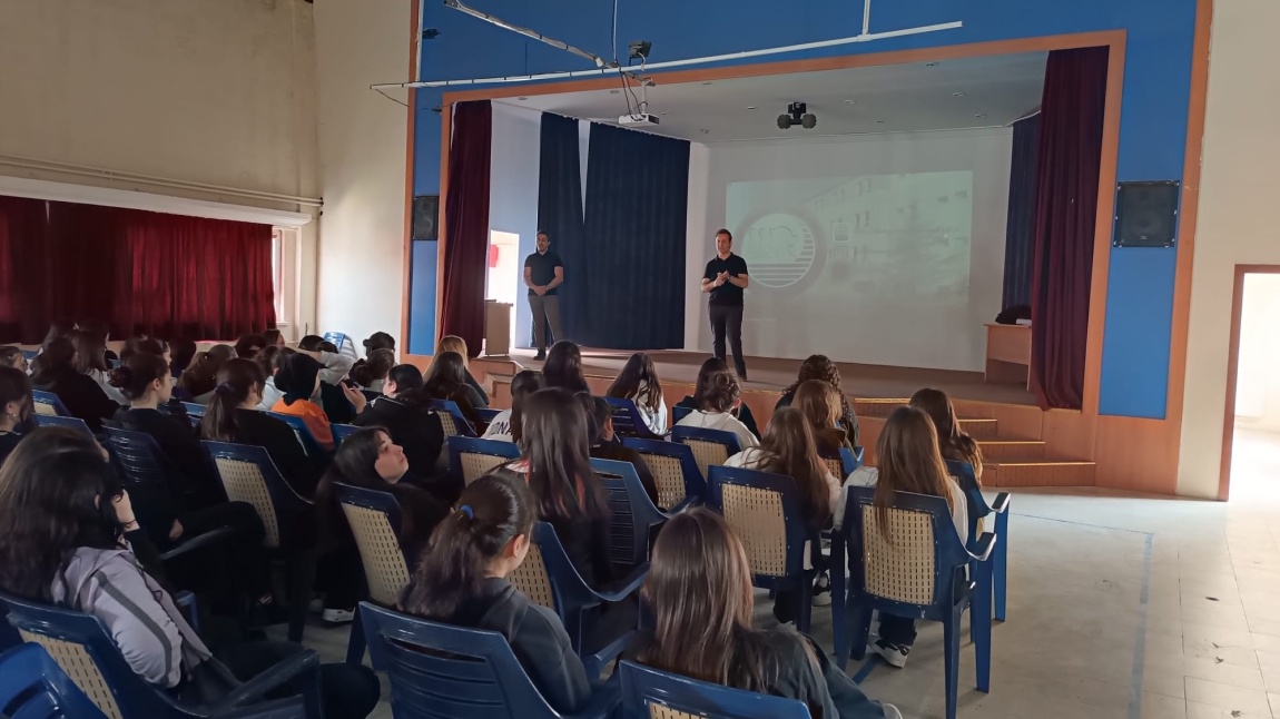 Beştepe Mesleki ve Teknik Anadolu Lisesi'nin 8. Sınıf Öğrencilerimize Okul Tanıtımı Ziyareti